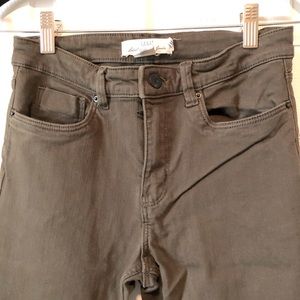 High waisted skinny pants